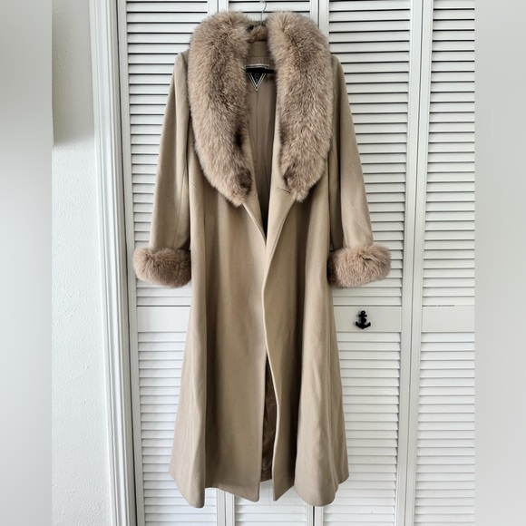 Marvin Richards Jackets & Blazers - Marvin Richard’s Fur Coat